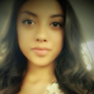 Meet your Posher, Desirea